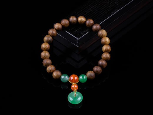 XY0247沉香+南红非洲翠平安扣手串 商品图0