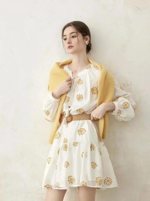 LPIUTY品牌直发！黄亦玫同款明媚感⚠️“繁花馥郁”黄玫瑰度假连衣裙❗️每单赠送腰带 商品图0