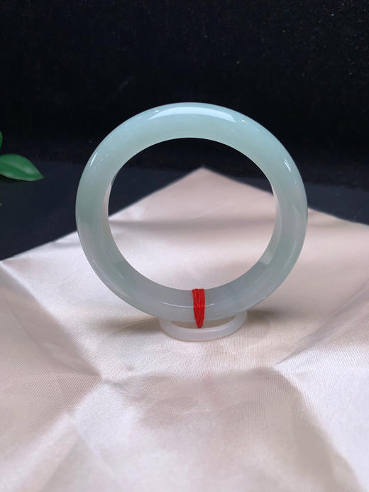 612900，56. 浅绿底正圈，底妆细腻清爽，大半圈带浅绿底，水润清新 商品图1