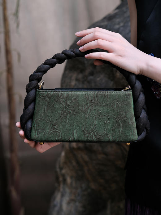 盛唐婧 |墨白手提包-绿色[特价品] 商品图3