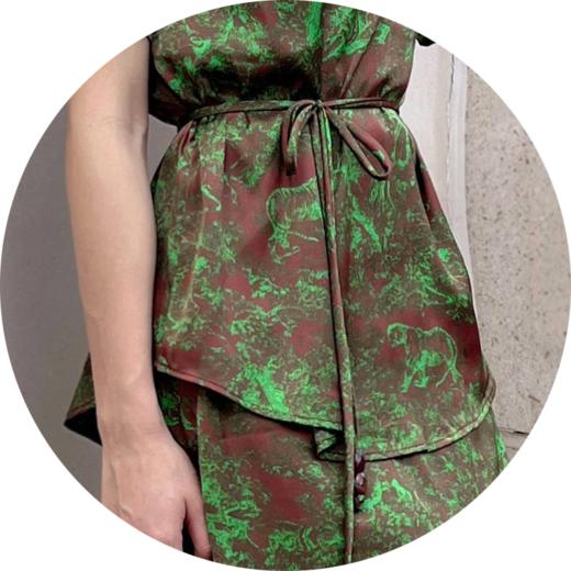 SZ2T50_庭芜绿_T恤_夏季_圆领钥匙孔短袖腰带收腰不规则下摆_高级女装_BERNIEELEN 伯妮斯茵 商品图4