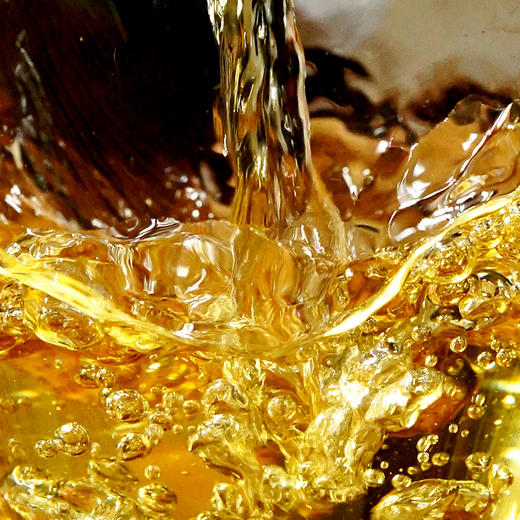 【古寨秘境七星级】2025年单株级别用料 斗茶级别的产品！古寨春店铺标杆巨作 易武茶区普洱茶生茶357克/饼 商品图4