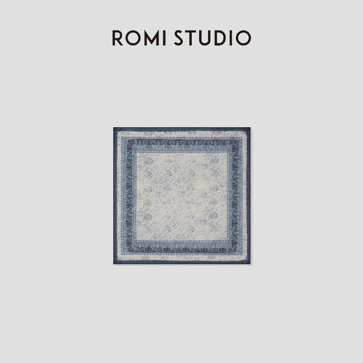 ROMI STUDIO民族度假风100%苎麻蓝染工艺印花方形丝巾 RWCLPJ2759【发货时效25天】 商品图0