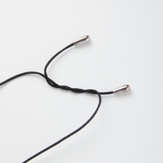 ROMI STUDIO 非金属棉绳项链 简约风黑色锥形吊坠项链 RWCRP32809 商品图4