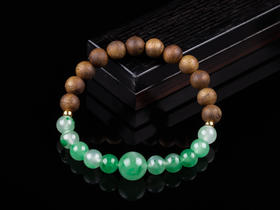 XY0246沉香+非洲翠半山半水手串