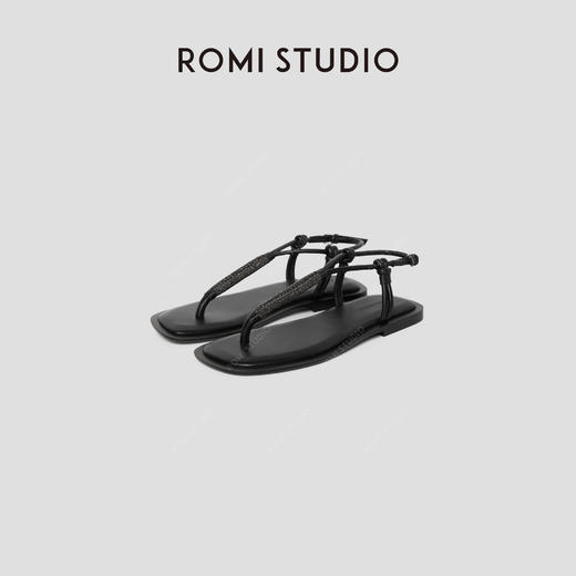 ROMI STUDIO黑色老钱羊皮革一字式扣带平底夹趾凉鞋 RWCRP32806【发货时效25天】 商品图0
