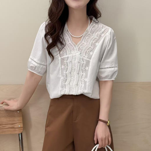2025夏季法式气质拼接白色全棉蕾丝刺绣花边V领短袖上衣！ 商品图5