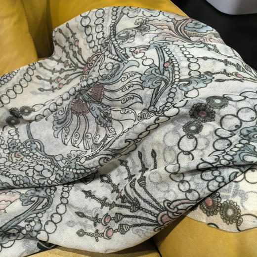 杞冠臻选 | YAKOO 藏式花卉纯绒围巾 100%牦牛绒 100*200cm 商品图6