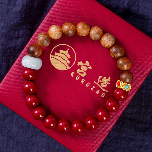 热卖！越戴越香！千年风雅 宫造 设计师款加里曼丹沉香手串 松紧绳设计不挑腕尾 清雅精致 商品图13