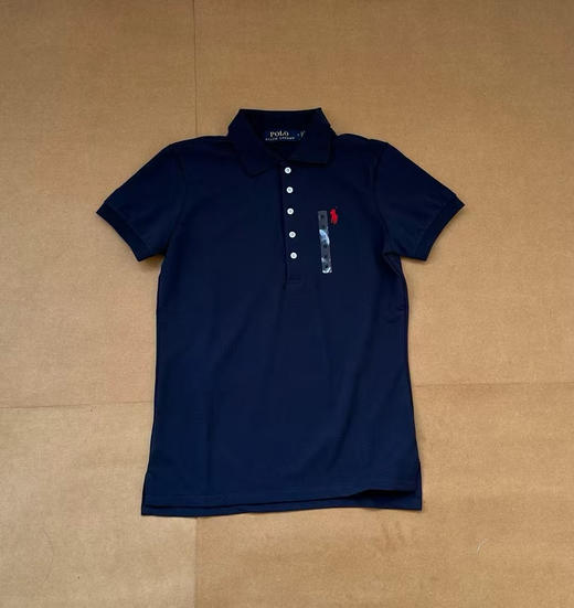 原单正品2025夏季新款拉夫劳伦短袖T恤衫女五粒扣POLO衫翻领小马标修身
黑色，白色，藏青三个色
尺码S M L
原价98.5美金 商品图6