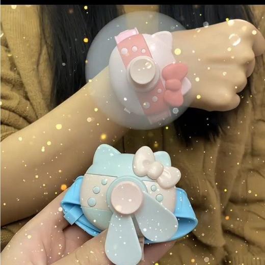 【六一限定🎁萌趣来袭】KT猫卡通手表小风扇，强劲风力【六一限定🎁萌趣来袭】KT猫卡通手表小风扇，强劲风力+USB充电，清凉随行💨孩子们的夏日必备神器🌈快来Pick你的专属颜色吧！爆款KT猫卡 商品图3