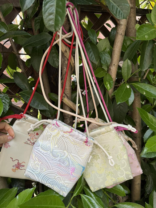 511-7 必须单独拍 极限特惠 无退换 季音 吉品 新中式宝瓶包 手机包 单肩斜挎包 商品图2