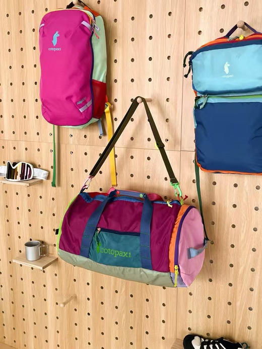 原单正品 Cotopaxi美洲羊驼包，折叠衣物包，瑜伽包，运动包

两个色，原价700➕ 商品图3