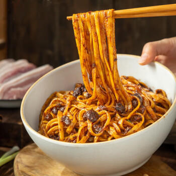 方砖厂69号牛肉炸酱老北京肉丁炸酱葱油炸酱面酱调味酱下饭菜拌饭酱200g /粮油调味 /调味品 /中式酱料 商品图4