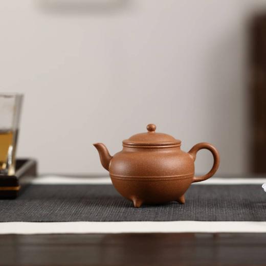 宜兴紫砂壶 「三足线」 黄龙山老段泥 作者杨晨 170ML 商品图0