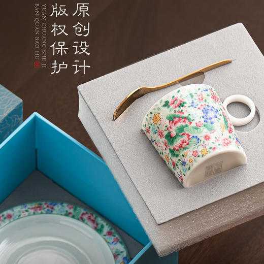 【万花呈瑞 盛世升平】繁花冰种玉瓷圆融杯/莲花杯主人杯/咖啡杯  徐建勇大师签章，繁花争艳 推感立体 迎光透亮，精美包装 gao端豪礼 商品图13