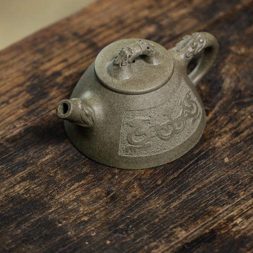 【青山特惠】精品原矿全手工 青段 霸王瓢紫砂壶.190cc.【国工】方勤平.. 商品图1