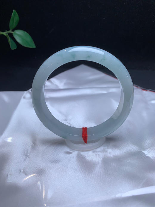 612916，56.7冰飘花正圈，清新秀气，带淡雅蓝花，润润的 商品图1