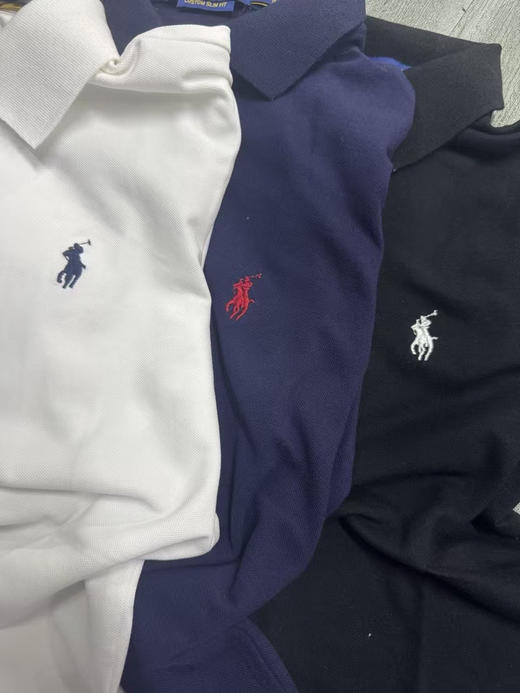 原单正品2025夏季新款拉夫劳伦短袖T恤衫女五粒扣POLO衫翻领小马标修身
黑色，白色，藏青三个色
尺码S M L
原价98.5美金 商品图10