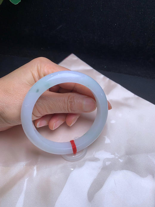 612914，61.7 淡紫飘绿手镯，整体带淡紫飘一些清新浅绿色  干净秀气 商品图5