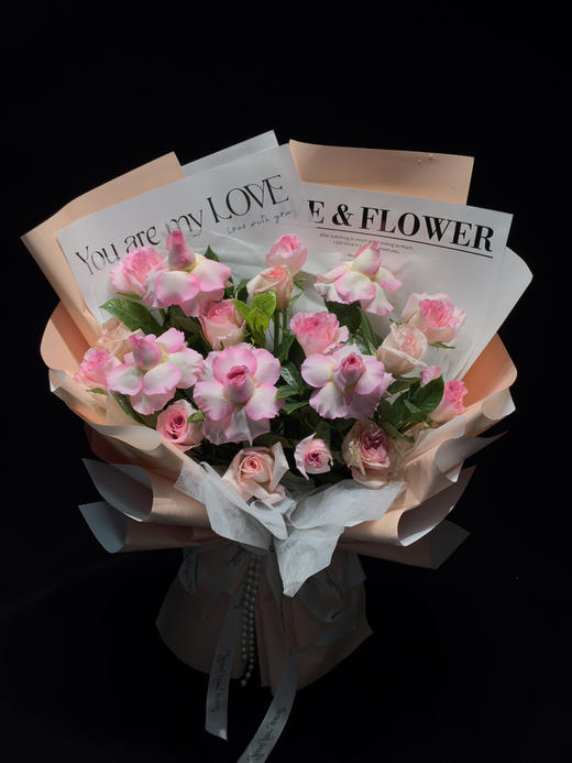 520花束 【天使的温柔】新鲜鲜花花束 （洛神玫瑰19枝+配草）可备注送货时间 商品图0