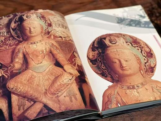 《法相之美》，作者：黄文昆，，摄影 陈志安，精装 / 181页 / 8k菊，艺术图书1993年4月初版。售价89.9元。 商品图8