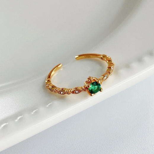 CROCUS祖母绿色水钻戒指 商品图2