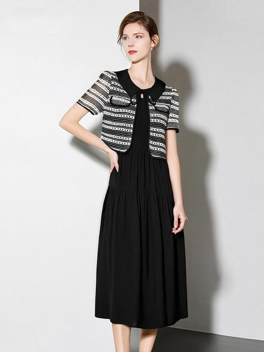 「自」全新升级【铂金会员247/天猫329/差价82】(99219)2025年新款夏季设计感小众时尚气质撞色连衣裙 商品图0