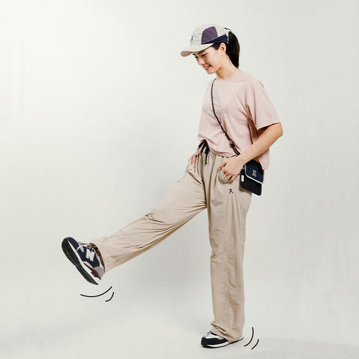 【品牌直发-福利特惠】ACMEITEM爱棵米 女士笑脸印花直筒休闲长裤GAG2021014C 商品图2