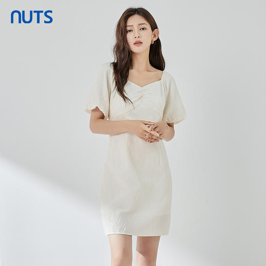 NUTS夏季新品纯色方领优雅气质收腰短袖连衣裙322101052B 商品图0