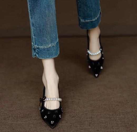 小香名媛真丝金丝绒珍珠尖头方跟鞋凉鞋 商品图11