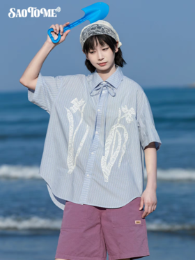 早乙女惠子saotome/STMCS252175/鲜花蕾丝贴布绣条纹短袖衬衫