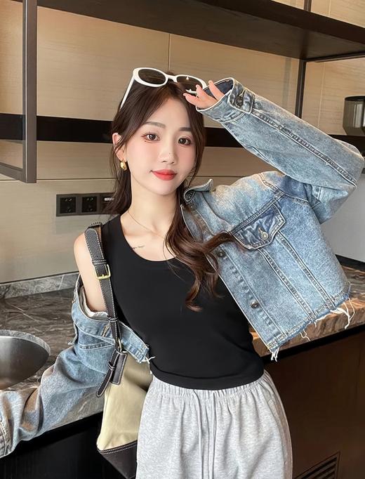 买一送一❗❗ 【维多利亚背心】✨ 遮副乳、防走光 | 巨巨巨显瘦💕  亲肤柔滑 | 帖肤穿超舒服🌿 百搭不挑人 | 单穿、打底都🉑 商品图8