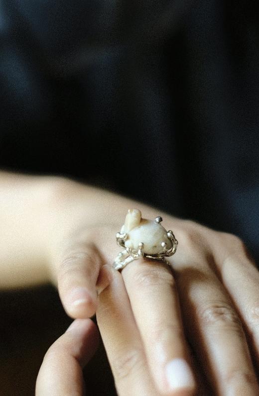 老玛瑙海乌龟戒指 商品图2