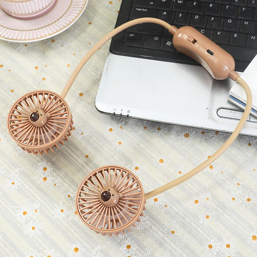 【夏日续命神器🔥】挂脖水豚风扇🐾解锁清凉新姿势！懒人必备，随时随地畅享凉风❄️2025夏季懒人户外便携挂脖风扇可调节软管水豚公仔卡通充电小风扇 商品图7