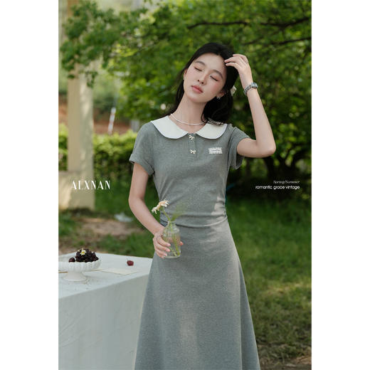 鹿向南「miu系学姐」气质显瘦娃娃领灰色短袖连衣裙女夏A字长裙 商品图3