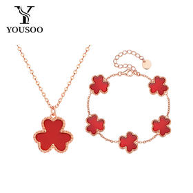 【透润红玛瑙 精雕细磨 爱意浓浓】s925红玛瑙三叶草项链手链套装