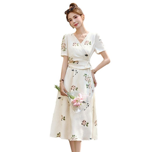 今年流行2025新款小个子夏海边度假气质短袖碎花连衣裙XXL3107 商品图4