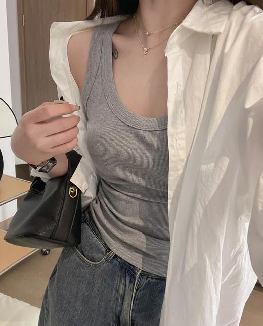 买一送一❗❗ 【维多利亚背心】✨ 遮副乳、防走光 | 巨巨巨显瘦💕  亲肤柔滑 | 帖肤穿超舒服🌿 百搭不挑人 | 单穿、打底都🉑 商品图7