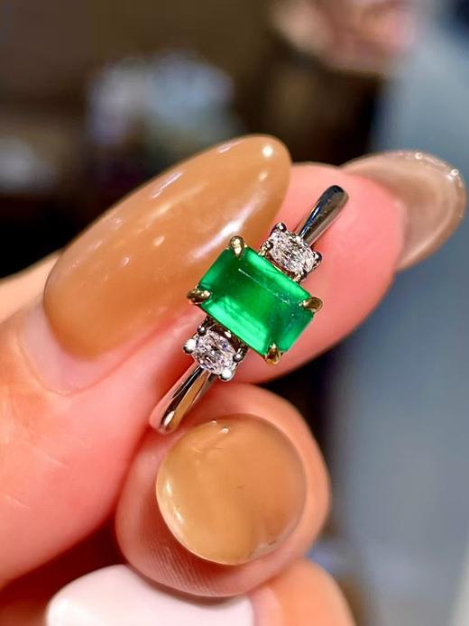 0.67ct刻面祖母绿戒指 商品图0