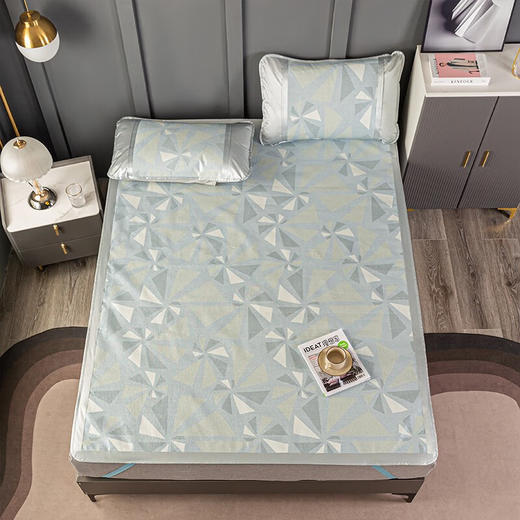 【多样屋专柜】多喜爱 静听风声-提花冰丝席凉席三件套1.5/1.8m 商品图1