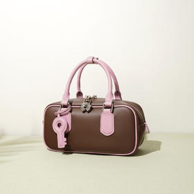 【预售3天】新款保龄球包通勤百搭质感手机斜挎包大容量通勤手提包F9713