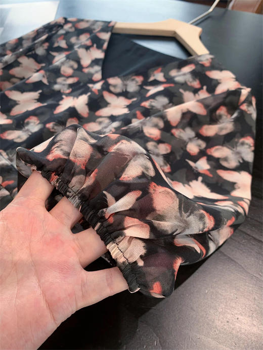 法式优雅蝴蝶印花V领乔其纱雪纺裙长款收腰显瘦连衣裙 商品图10