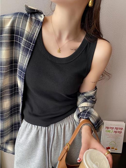 买一送一❗❗ 【维多利亚背心】✨ 遮副乳、防走光 | 巨巨巨显瘦💕  亲肤柔滑 | 帖肤穿超舒服🌿 百搭不挑人 | 单穿、打底都🉑 商品图2