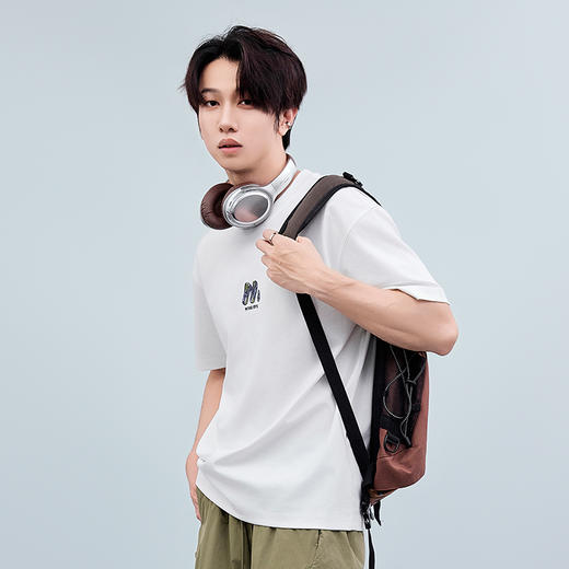 【新品上市】HX 夏季圆领短袖T恤微宽松版型S102522653101/02 商品图4