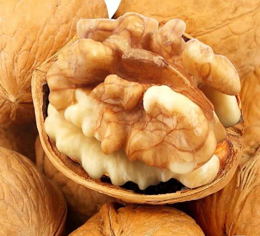 【9号大白果】沧涞·无花果夹核桃 外层软糯 内里酥脆清香 精选原料 低糖健康 无添加剂 独立小包装 干净卫生 方便携带 100g/袋 商品图3