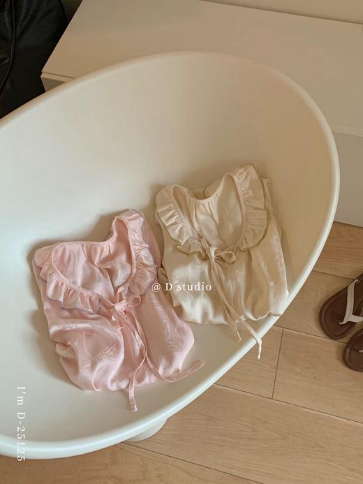 老米优品🎈3-5天！温柔到骨子里的睡裙~《优雅荷叶边。提花缎面裙》暗纹提花，若隐若现的肌理感，超美~Q250512A 商品图1