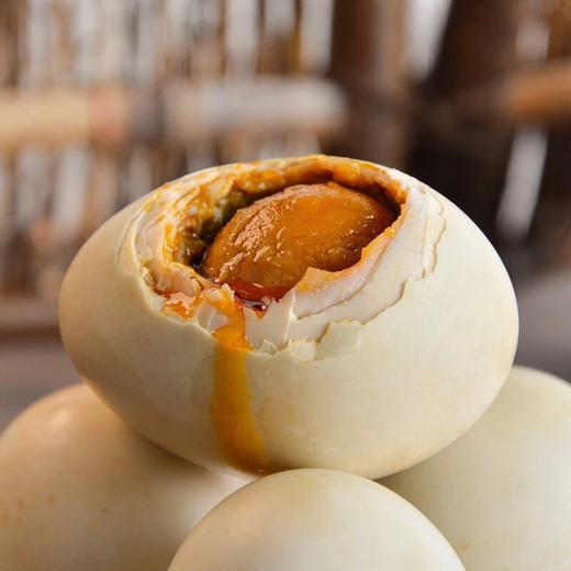 烤海鸭蛋️北部湾烤海鸭蛋传统古法密封腌制30天鲜香酥沙起沙流油超下饭基地直邮配料表干净 商品图1