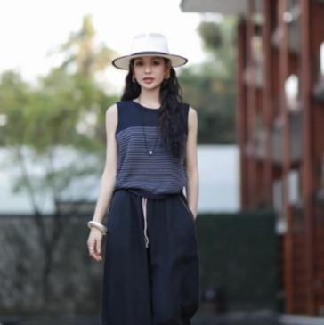 【à perles】亚麻天丝条纹圆领无袖背心 商品图4