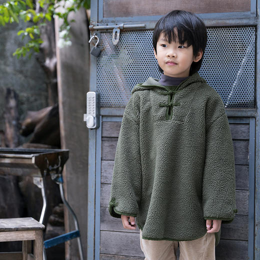 三茉童装/M195/墨绿色女童连帽卫衣新款秋冬男童中式摇粒绒外套 商品图1